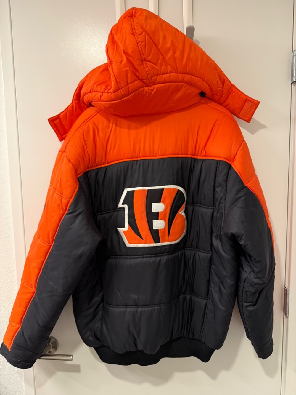 Cincinnati Bengals Reebok Jacket - Picture 2 of 5